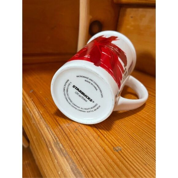 Starbucks Red/Gold Abstract Holiday Tall 12 fl oz Mug - Holiday 2014 Coffee Cup - Picture 4 of 4